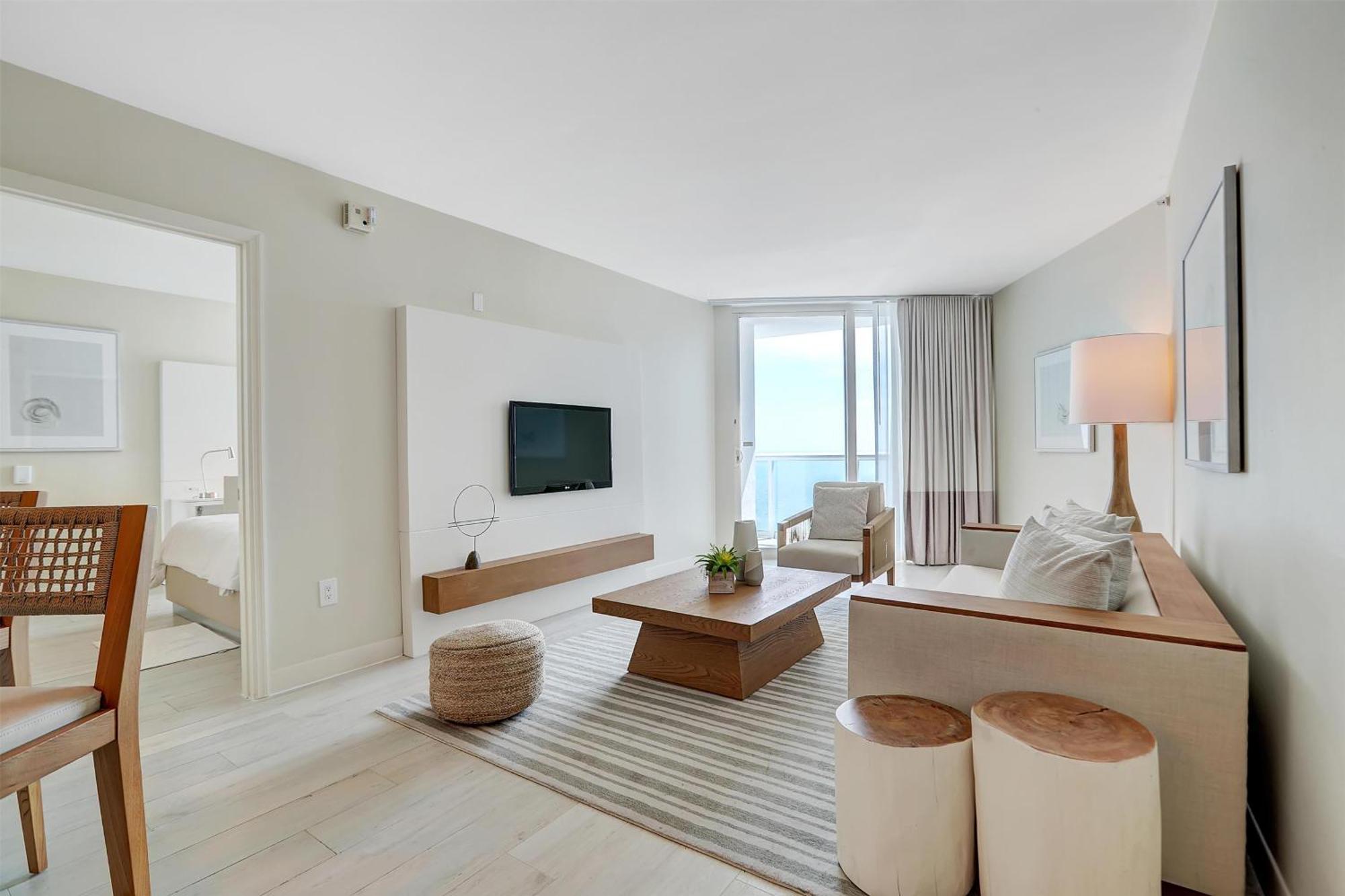 House Lauderdale, A Hilton Fort Lauderdale