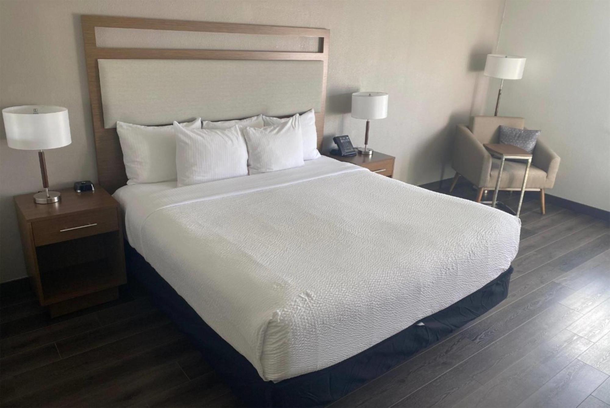 La Quinta By Wyndham Ft Lauderdale Cypress Creek Hotel Fort Lauderdale