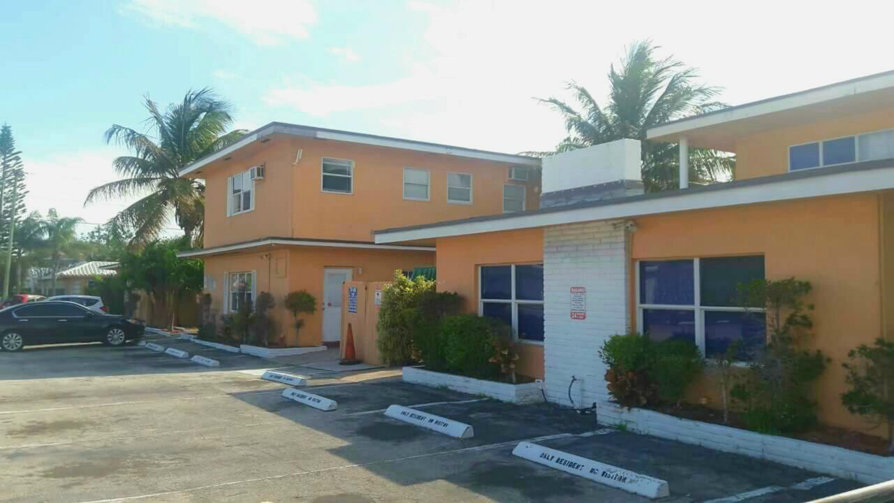 4605 By The Sea Hotel *